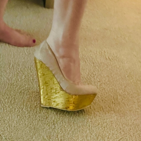 Gold platforms tan cotton fabric with gold - Picture 3 of 7